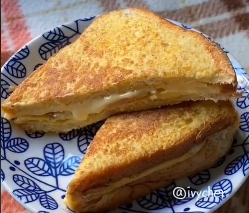 Doručak koji je sve OSVOJIO: Tostirana JAJA će postati vaš najomiljeniji SENDIČ ikada