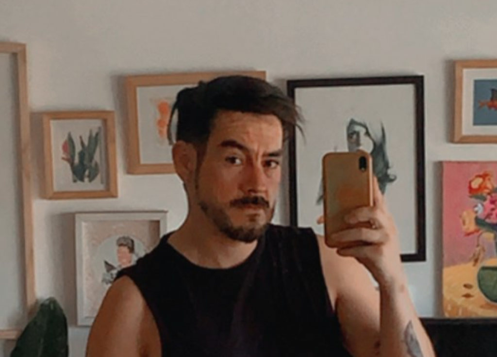 Muškarci, čemu ovakav stajling? Omiljeni ženski komad iz DEVEDESETIH je ponovo aktuelan, ali sada  ga viđamo  na VAMA i nismo sigurne šta da mislimo!