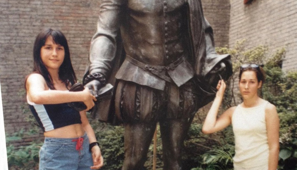 Prepoznajete li SRPSKU GLUMICU? Objavila je sliku staru 20 GODINA, nije se mnogo promenila