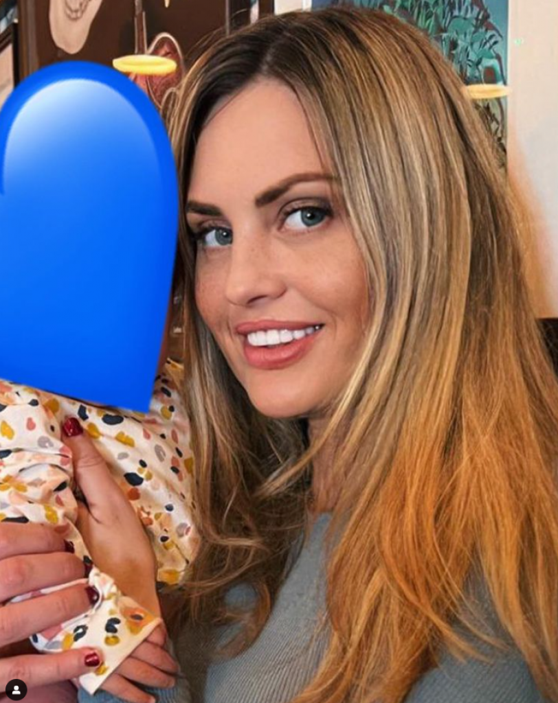 Ona uvek izazove BES kod drugih žena: ''Svim ZAPUŠTENIM majkama, dajem popust, jer treba da budu LEPE kao ja ''