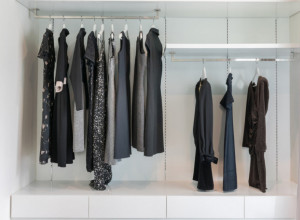 Sredite svoj ORMAR brzo i LAKO: Uđite u NOVU GODINU sa stilom i bez nepotrebnih stvari!