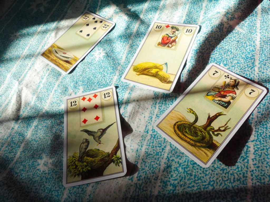 LENORMAND KARTE otkrivaju šta čeka SVAKI znak u APRILU: Veoma su PRECIZNE, pojedini pripadnici Zodijaka moraju da se PRIPAZE!