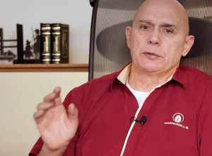"Dijeta samo izaziva BOLEST, OVO jedite i pijte i SAGOREĆETE MASTI": Poznati RUSKI LEKAR o lošim dijetama i kako da se NAJBRŽE smrša