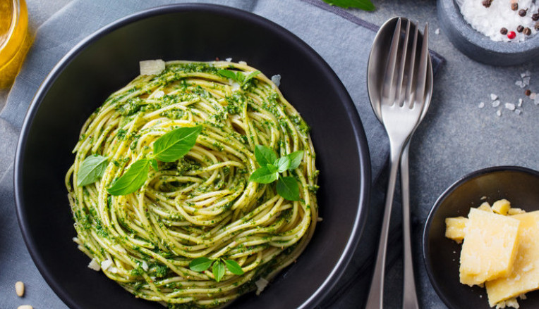 Lagana VEČERA za samo 15 minuta: PASTA od svežeg sezonskog povrća, budi sva ČULA