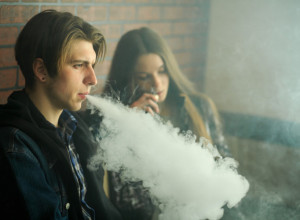 Prodaju vam kao ZDRAVIJU opciju: Ove cigarete mogu da vam oštete MOZAK i srce!