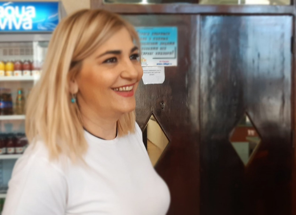 Hrabroj Svetlani je tragedija OBELEŽILA život: Nakon smrti sina pronašla je ono šta je ISPUNJAVA, danas stvara PREDIVNA dela