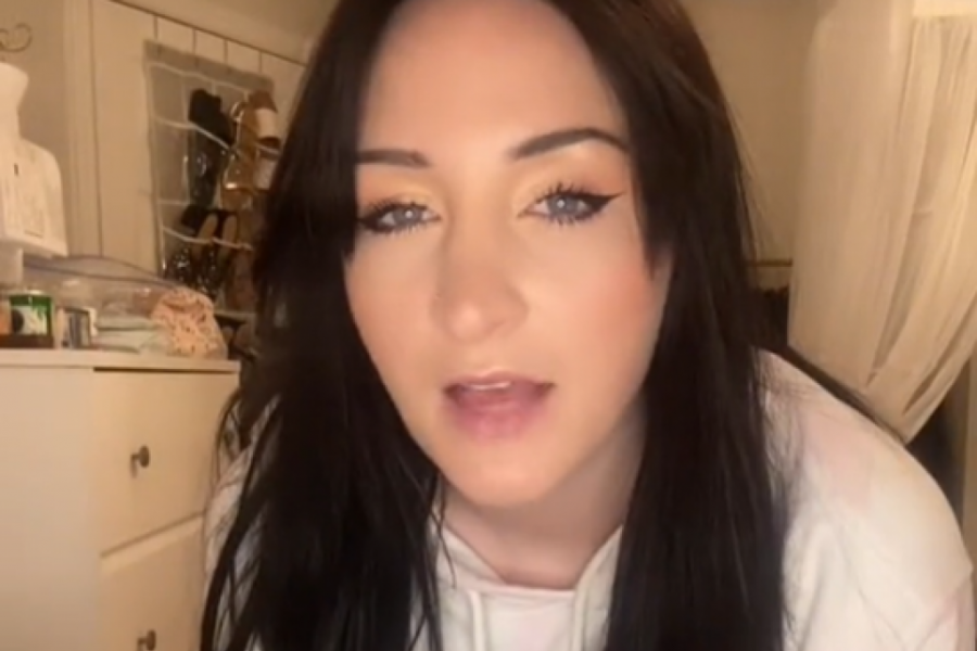 Ova devojka je žrtva strašne prevare: Upozorila ljude  da se na ovaj broj nikako ne javljaju