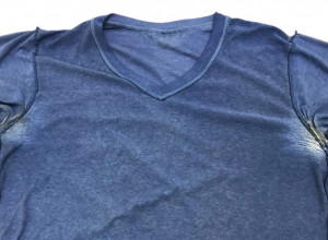 KO RUKOM ODNESENO Uklonite za tren oka ŽUTE mrlje ispod pazuha sa sredstvom iz KUHINJE