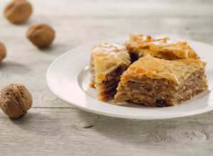 Pripremite za Uskrs BAKLAVU sa orasima: Gotova za samo 20 minuta, a ukus je FANTASTIČAN