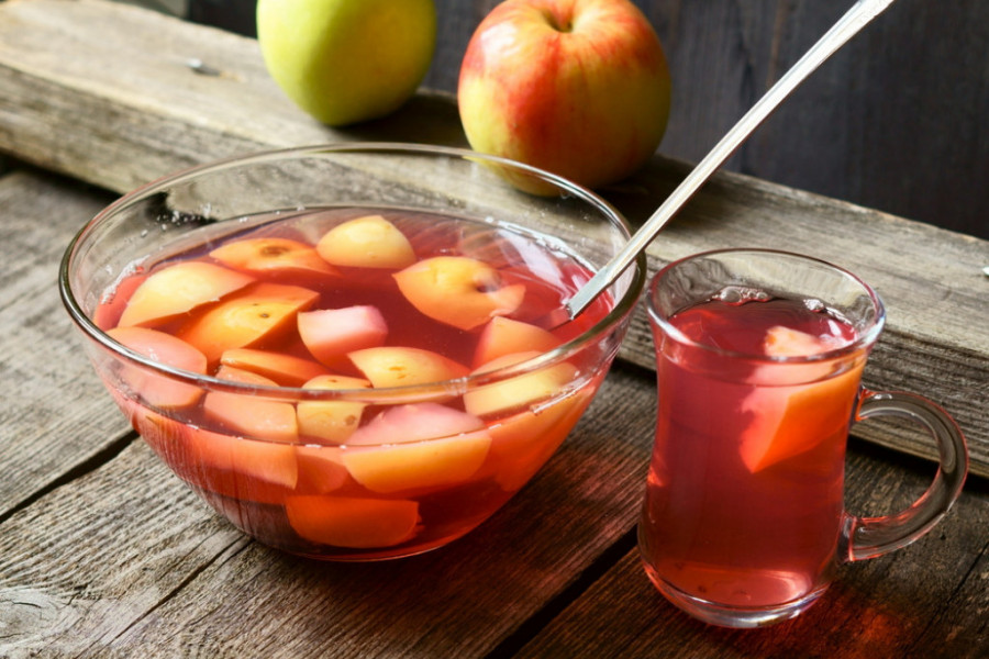 Nutricioniskinja OTKRILA koliko je KOMPOT ustvari zdrav: U ovim količinama treba da ga JEDETE bez da ga dodatno zaslađujete!