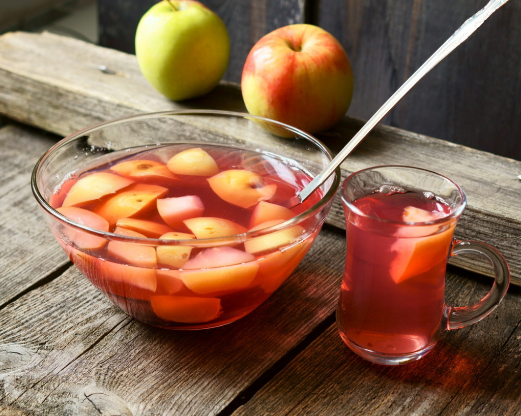 Nutricioniskinja OTKRILA koliko je KOMPOT ustvari zdrav: U ovim količinama treba da ga JEDETE bez da ga dodatno zaslađujete!