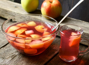 Nutricioniskinja OTKRILA koliko je KOMPOT ustvari zdrav: U ovim količinama treba da ga JEDETE bez da ga dodatno zaslađujete!