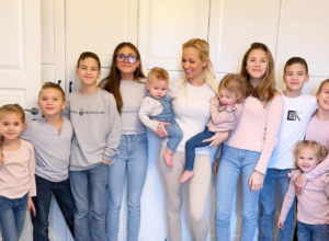 Mislila je da se NIKADA neće ostvariti kao MAJKA: Rodila je DESETORO dece, a ovako sada izgleda njen život