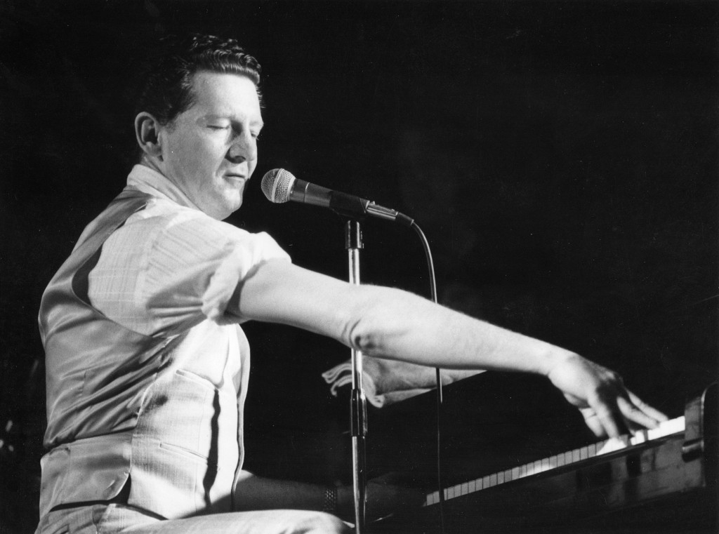 Zvali su ga "Naslednik Elvisa Prislija": Brak sa MALOLETNICOM ga je skupo koštao, zbog odgovora na jedno novinarsko pitanje, brzinom svetlosti je bio na DNU!