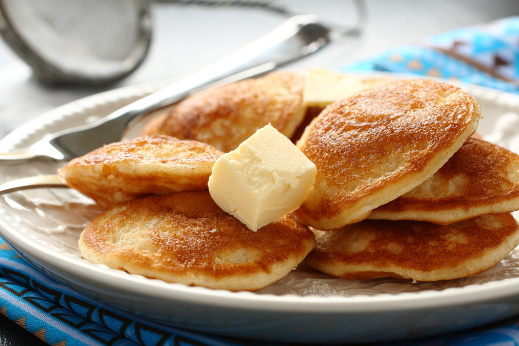 Mini PALAČINKE sa sirom: Recept kom niko za DORUČAK ne može odoleti, a uz mali trik možete ih i zalediti