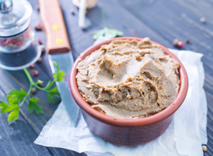 Recept za DOMAĆU PILEĆU paštetu: Mnogo je BOLJA varijanta od KUPOVNE, a veoma se LAKO pravi