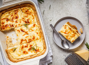 Napravite pitu od STAROG hleba: Potrebna su vam samo ČETIRI sastojka za PREUKUSAN doručak