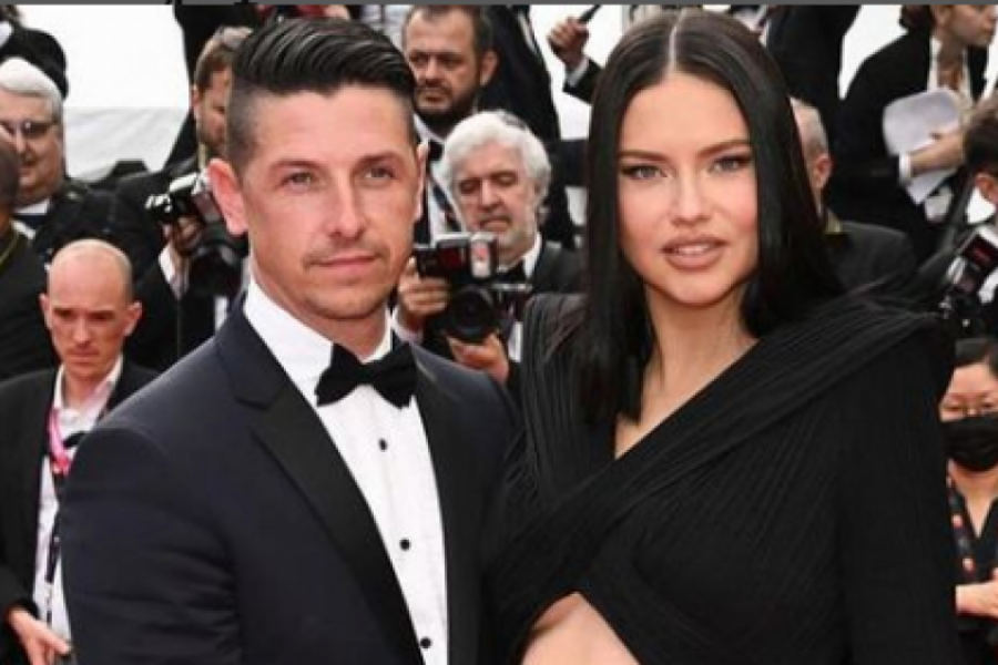 Adriana LIma ponovo ŠOKIRILA fanove U nikad otvorenijoj HALJINI prošetala TRUDNIČKI stomak!