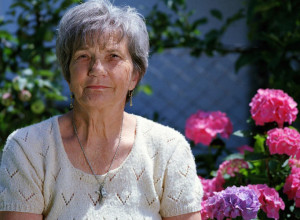 Svekrva je došla da mi sredi kuću: Na zid dnevne sobe okačila je jednu fotografiju, nisam mogla da verujem koliko je zla