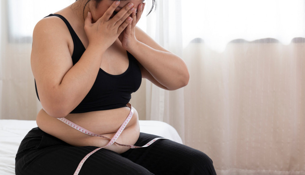 Zašto niske žene teže mršave? Teže im je nego visokima iz jednog razloga, ali ipak mogu ,,nadmudriti" sopstveno telo