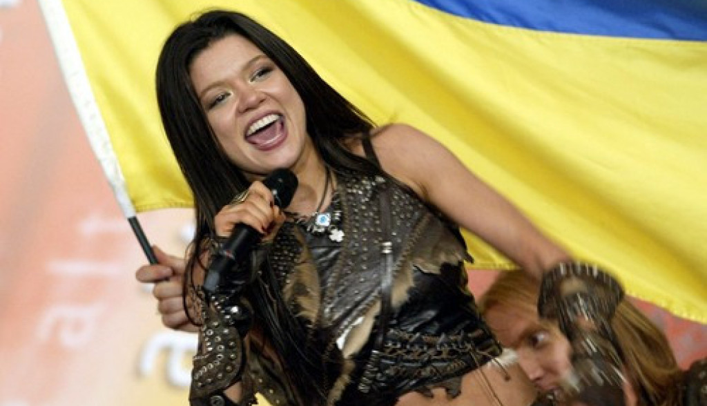 Pre 18 godina digla je PRAŠINU na EVROVIZIJI: Bila je GLAVNA konkurencija Željku Joksimoviću, danas gazi PETU deceniju i izgleda SAVRŠENO