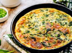 Suzbija apetiti stvara osećaj sitosti: Dodajte ovaj sastojak u pržena jaja i salo sa stomaka će se istopiti