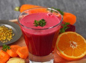 Čisti celo telo, a posebno JETRU: Sok od CVEKLE je savršen za organizam, evo kako se sprema i kad je IDEALNO vreme da ga popijete