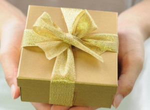 Ako ste dobili OVAKAV poklon, odmah ga BACITE: Donosi lošu energiju i nesreću, smatra se baksuznim!