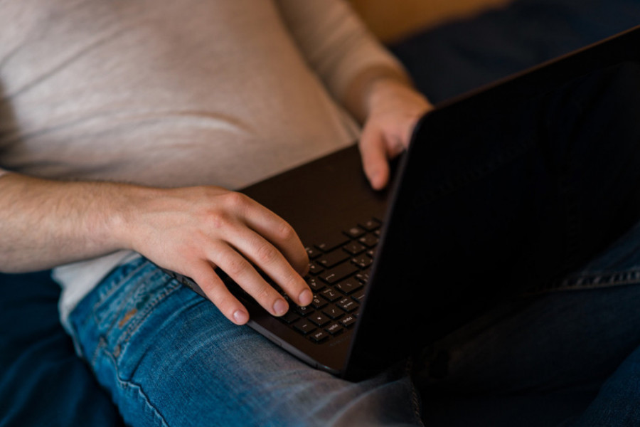 Bolje da ne znate što pretražuju na INTERNETU: Ovi HOROSKOPSKI znakovi bi vas šokirali svojim IZBORIMA!