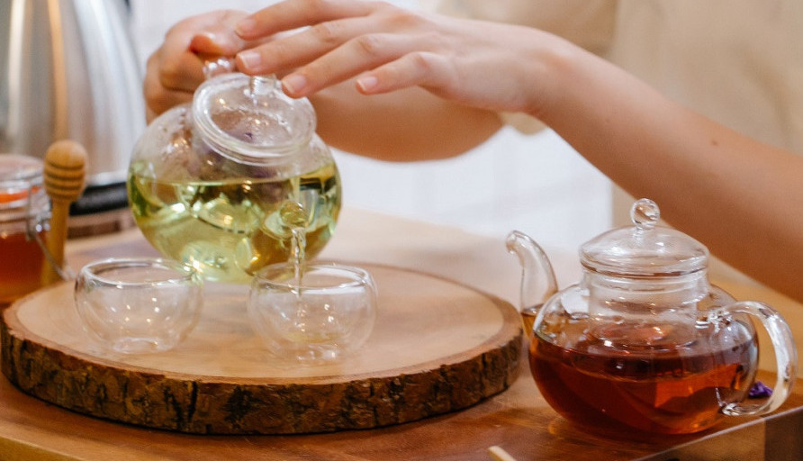 ČUDOTVORNA JAPANSKA TERAPIJA VODOM: Ubrzava metabolizam, pomaže telu da izbaci otrove koji dovode do različitih teških bolesti, potreban je koren ove biljke