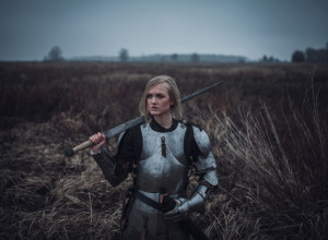 Bila je jedina ŽENA na bojnom polju: Borila se protiv ENGLEZA, terala VITEZOVE u crkvu, čula glasove u glavi, a UMRLA na najbrutalniji način!