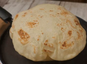 Balon LEPINJE: Idealne da se u njih stave ĆEVAPI ili da se napune kajmakom