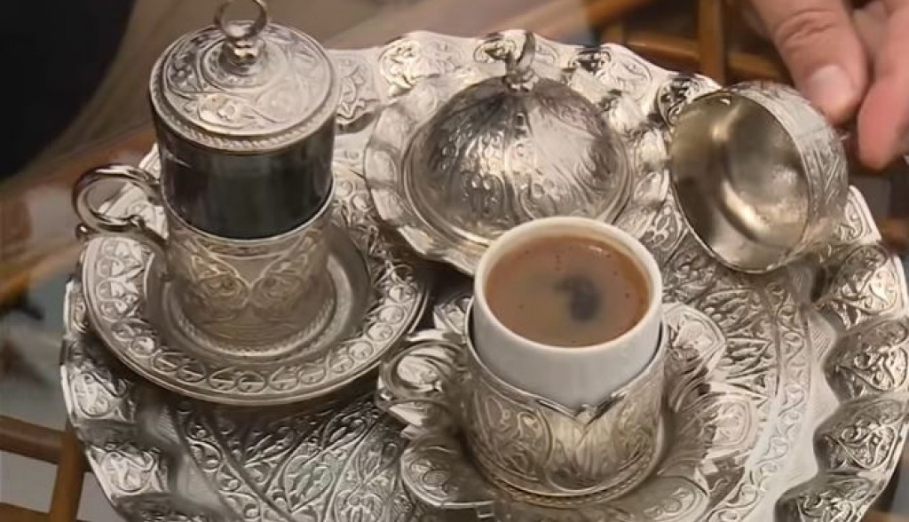 Bacate TALOG KAFE u sudoperu? Nakon što ovo pročitate, MOMENTALNO ćete zaboraviti ovu RUŽNU NAVIKU
