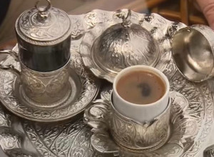 Konačno rešena MISTERIJA: Evo da li OSOBA sa povišenim PRITISKOM sme da pije KAFU