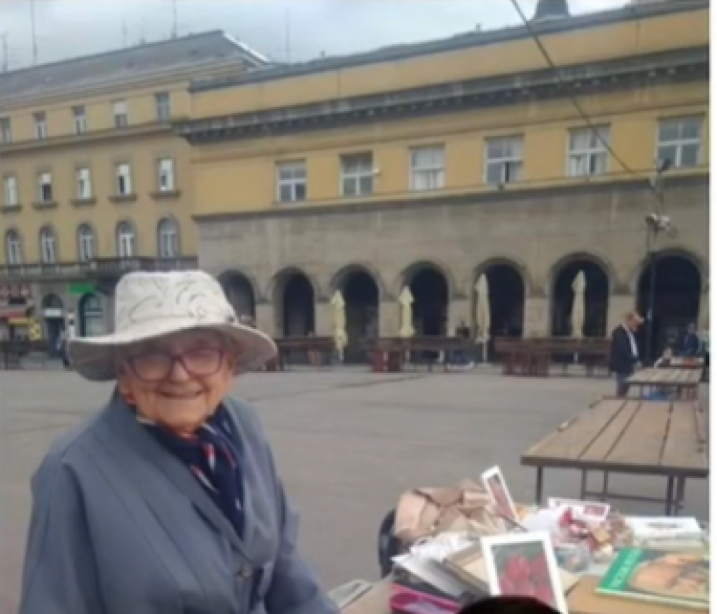 Baka Magdalena (85) danima stoji na PIJACI i prodaje stare stvari: Razlog će vas ŠOKIRATI, na ovo nikada ne biste pomislili