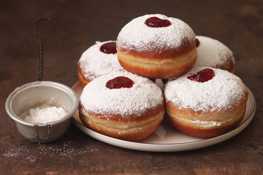 Recept za KROFNE iz rerne: Izbegnite PRŽENJE i napravite savršenu poslasticu za najmilije