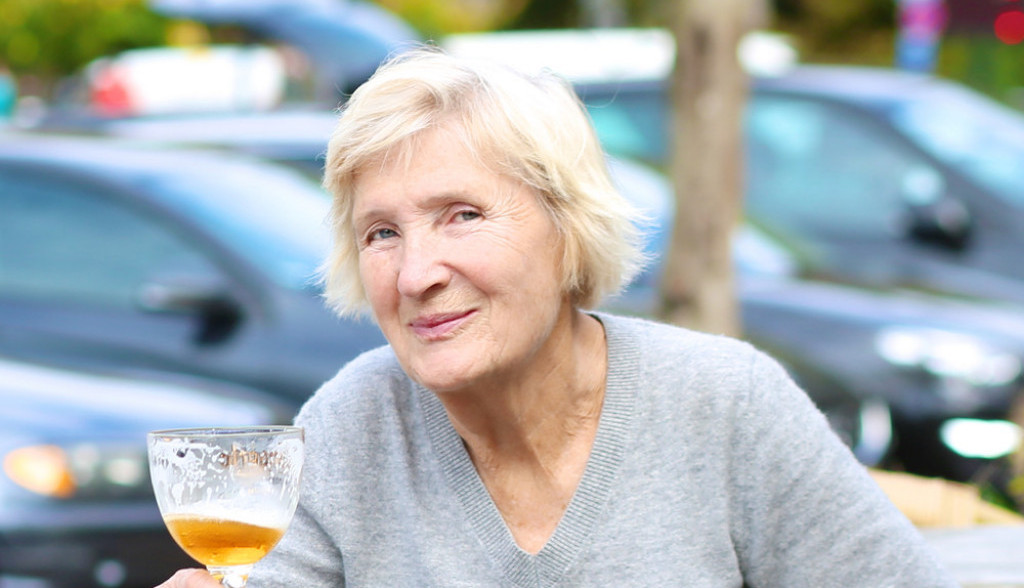 Pila je jedno PIVO svake večeri: Evo šta se desilo ORGANIZMU nakon godinu dana!
