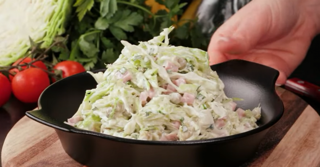 Brže se sprema od ORIGINALNE verzije: RUSKA salata sa ovim sastojkom je pravi HIT, namirnica koja menja ceo ukus jela