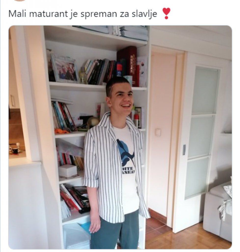 Majka bolesnog i slepog DEČAKA se pohvalila kako joj sin spreman za MALU MATURU: Jedan JADAN i UŽASAN komentar upućem Veljku je RAZBESNEO celu Srbiju!