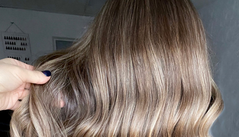 Skandinavska tehnika bojenja kose je najnoviji trend: Žene su opsednute ovim prirodnim, osunčanim pramenovima