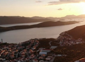 UMALO TRAGEDIJA U NEUMSKOM KAFIĆU: Mladići se otrovali pićem