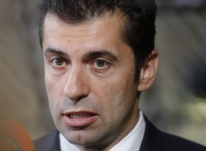 PALA BUGARSKA VLADA: Petkov okrivio RUSKI UTICAJ