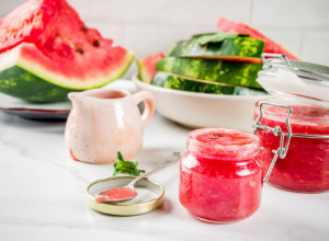 RECEPT MESECA JUNA Napravite SLATKO OD LUBENICE i uživajte u slasnom ukusu i tokom zime
