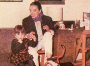 Danas su obe SJAJNE glumice: Njena majka je ostavila OGROMAN trag u domaćoj KINEMATOGRAFIJI, ali i ćerka je FANTASTIČNA umetnica