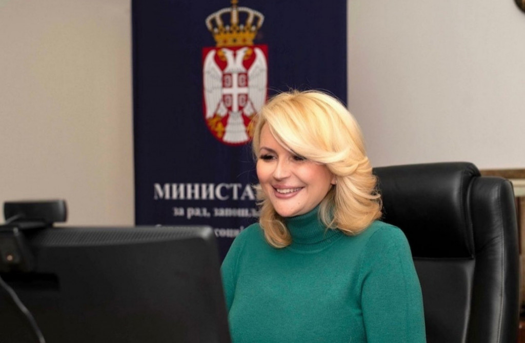 Divne VESTI za sve majke: Produžava se porodiljsko bolovanje za prvo i drugo dete