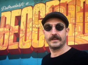 Nikola Đuričko osvaja HOLIVUD i probija se do zvezda: Malo ko zna da se i njegov BRAT bavio GLUMOM i igrao u POPULARNIM serijama u Srbiji