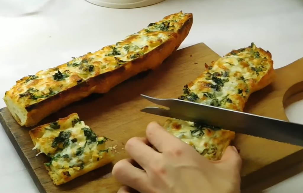 Od bajatog HLEBA napravite MEDITERANSKI doručak: Treba vam sastojak koji svi imamo u KUĆI, dobićete obrok dostojan luksuznih restorana!