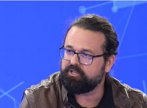 SRBOFOB GODINE: Nikolaidis i zvanično ušao u KLUB ODLIKOVANIH SRBOMRZACA