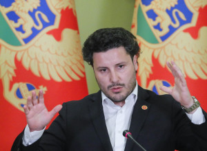 ABAZOVIĆ NAKON SASTANKA: Želim da čujem mišljenje svih ministara o TEMELJNOM UGOVORU