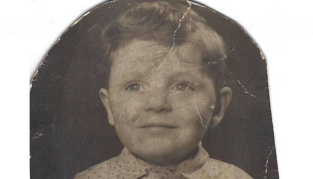 Legendanog GLUMCA svi pamte po ulozi NAJVEĆEG negativca: Ovako je izgledao kao DETE, možete li da pogodite ko je?